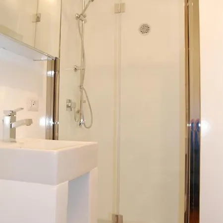 アパート Central Suite Apartment バーリ